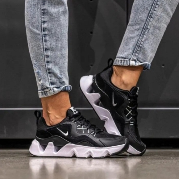 Wmns Ryz Nike Ryz 365 Black White WOMEN'S NIKE RYZ 365 BLACK WHITE